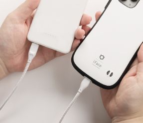 充電＆データ転送に対応