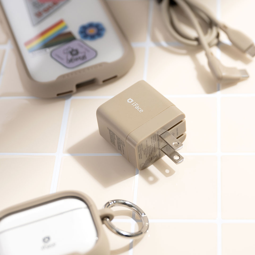 リフレッシュ機能単1?単4・9V対応充電器 リフレッシュ機能単1?単4・9V対応充電器